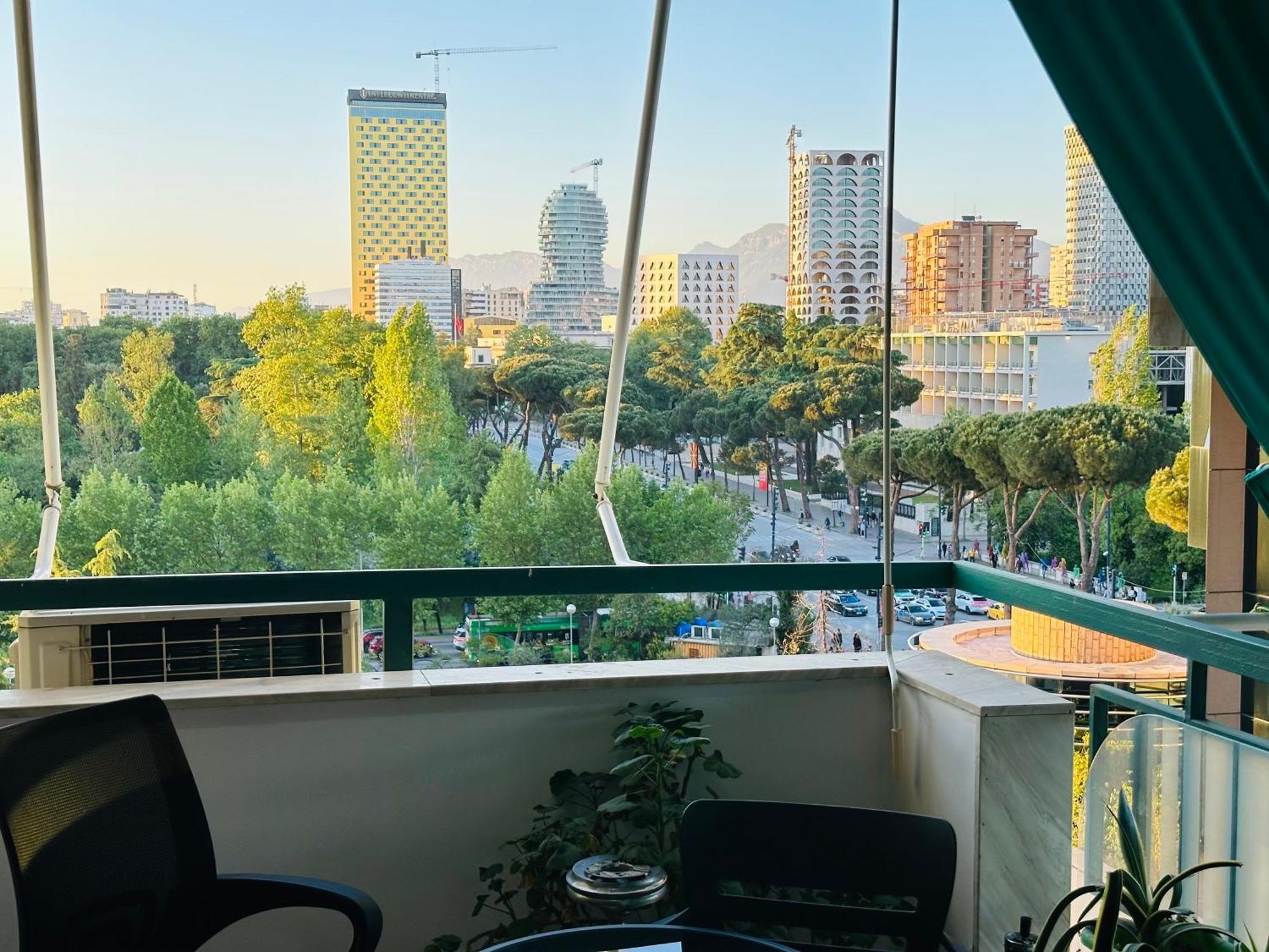 Amo Tower Tirana Center Apartment Exterior photo